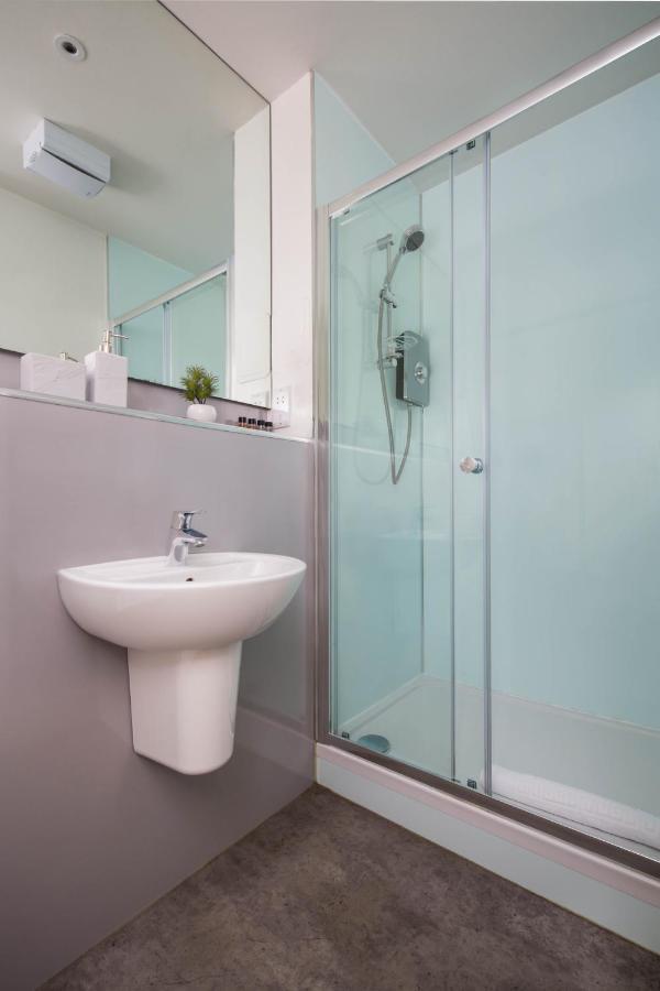Modern Studio Apartment In Prime Central Location Edinburgh Exterior photo