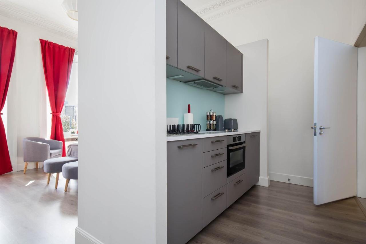Modern Studio Apartment In Prime Central Location Edinburgh Exterior photo